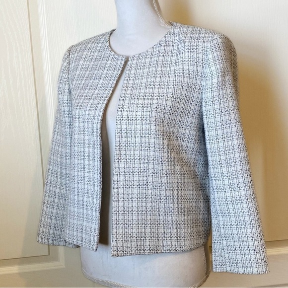 Calvin Klein Open Front Collarless Cropped Blazer Cream/Black Size 10 - Picture 2 of 10